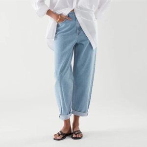 COS Tapered High Rise Jeans in Light blue